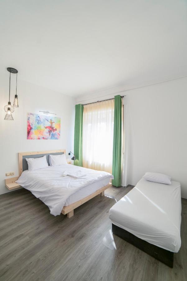 Maria Boutique Suits Budapest Exterior foto